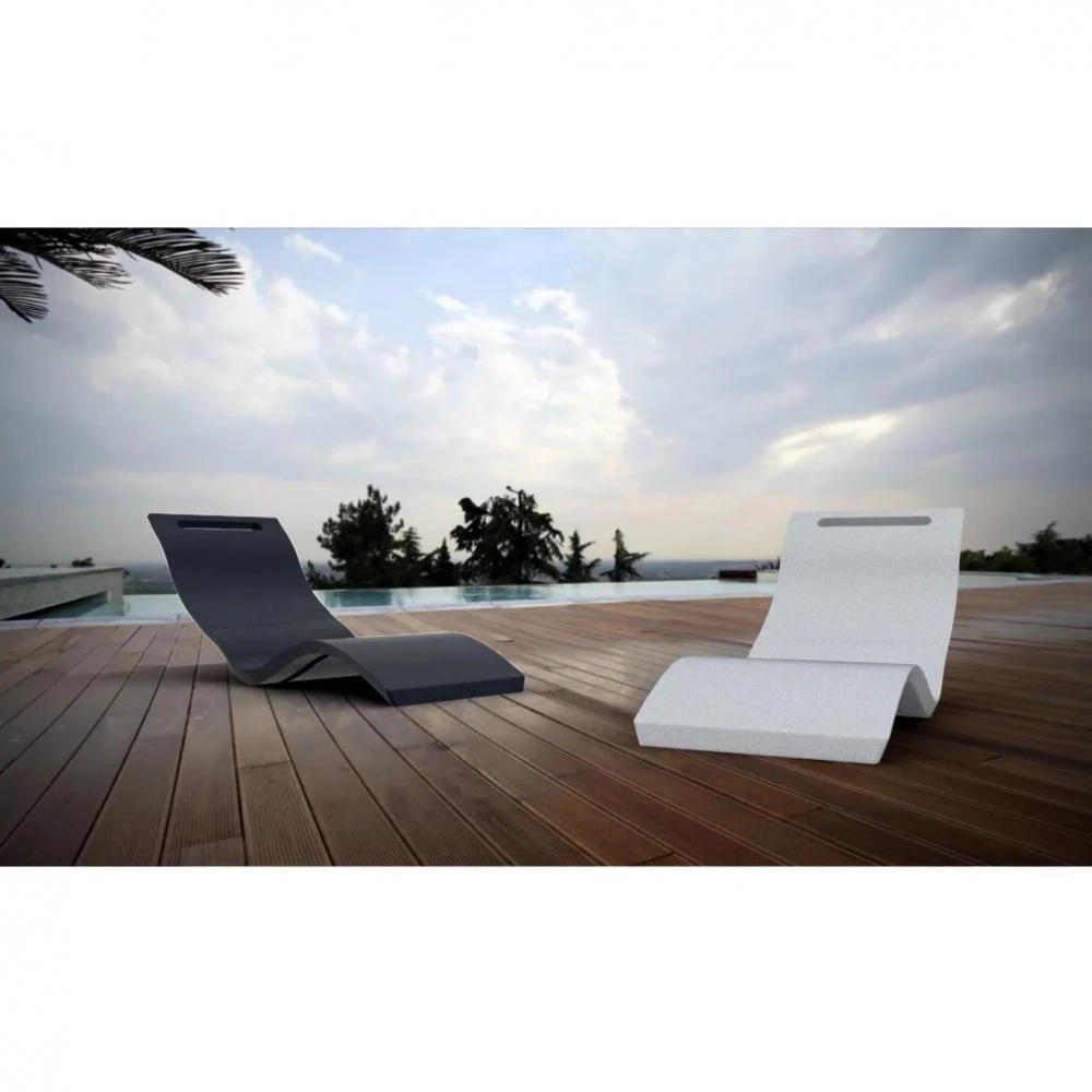 Kunststof Luxe Lounge Ligbed 1 Kunststof Luxe Lounge Ligbed