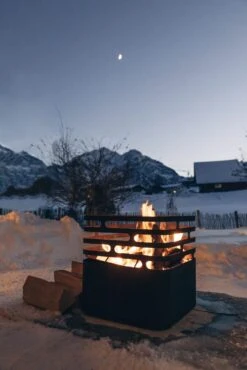 Vuurkorf Cube Multifunctioneel Zwart 31 Vuurkorf Cube Multifunctioneel Zwart -Life Is Better At The Pool 4260447330122 38 scaled scaled 1