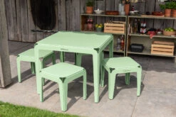 Weltevree Tuintafel Stoel 12 Weltevree Tuintafel Stoel -Life Is Better At The Pool Bended design tuintafel 04 1