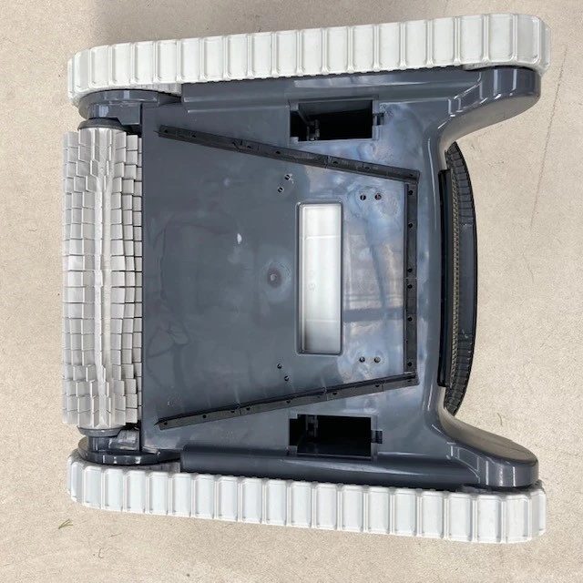 Dolphin E20 Zwembadrobot 6 Dolphin E20 Zwembadrobot - Afbeelding 6