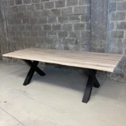 Eikenhouten Tafel