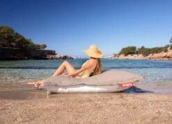 Fatboy Original Floatzac 22 Fatboy Original Floatzac -Life Is Better At The Pool FATBOY floatzac beach JPG RGB