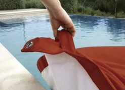 Fatboy Original Floatzac 28 Fatboy Original Floatzac -Life Is Better At The Pool FATBOY floatzac pool close up 2 RED2019