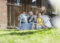 Fatboy Buggle-Up Outdoor 39 Fatboy Buggle-Up Outdoor -Life Is Better At The Pool Fatboy Buggle up outdoor garden 7 JPG RGB