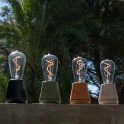 Humble One Outdoor Tafellamp -Life Is Better At The Pool Humble one outdoor black sfeer 05