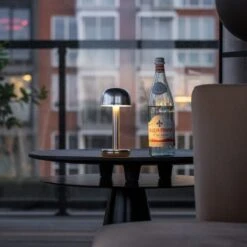 Humble Two Table Light -Life Is Better At The Pool Humble silver tafellamp sfeer 1