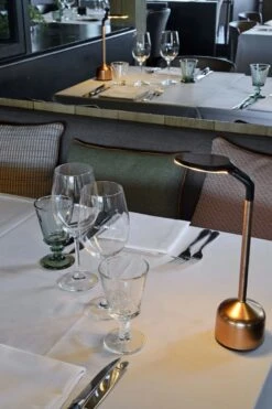 Petit Cru Design Tafellamp Imagilights -Life Is Better At The Pool Imagilights petit cru tafellamp 02