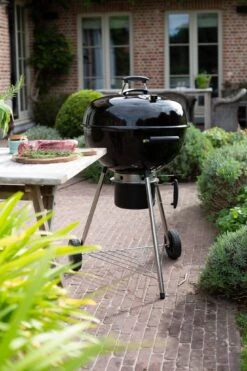 Kettle Kolen BBQ 19 Kettle Kolen BBQ -Life Is Better At The Pool Kettle 57 plus kolen barbecue terras 02 kl