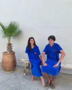 Ocean Drive Poncho Adult -Life Is Better At The Pool Ocean drive poncho adult blauw 02