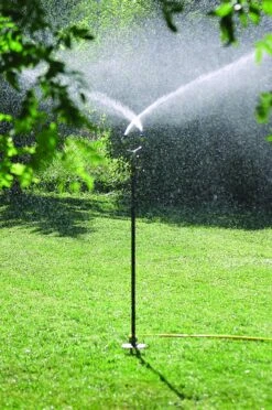 Propeler Tuinsproeier 20 Propeler Tuinsproeier -Life Is Better At The Pool Propeler tuinsproeier 8