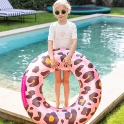 SWIM ESSENTIALS Roze Panter Zwemband -Life Is Better At The Pool Roze panter zwemband 04