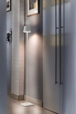 Troll Staande Lamp 18 Troll Staande Lamp -Life Is Better At The Pool Troll staande lamp interieur