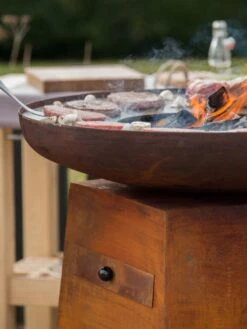 Vuurschaal BBQ Orion Classic ROEST -Life Is Better At The Pool Vuurschaal BBQ Orion classic ROEST 04