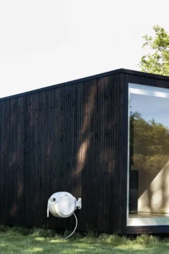 Mirtoon 30m 22 Mirtoon 30m -Life Is Better At The Pool Zee Mirtoon wit in tuin scaled 1