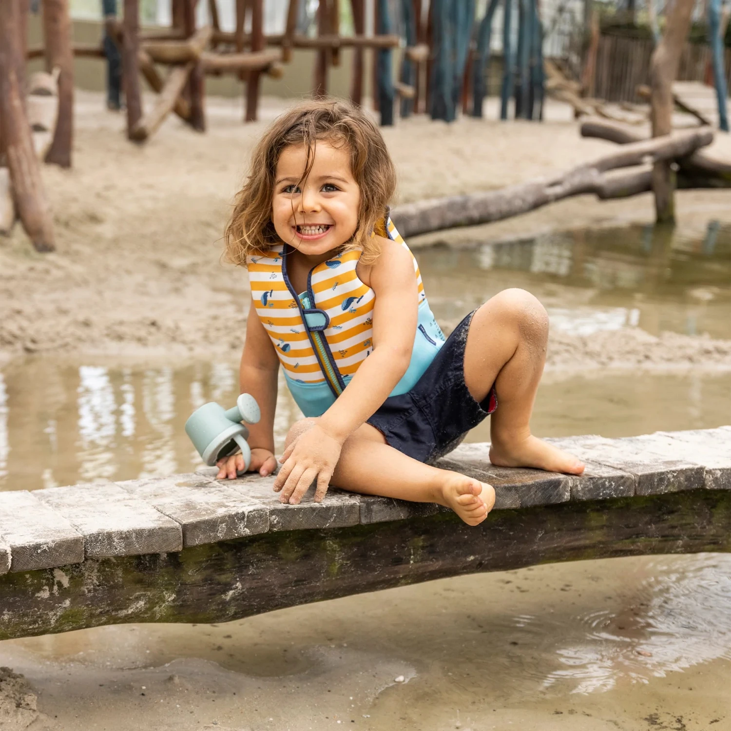 SWIM ESSENTIALS Zwemvest Met Walvissen 18 – 30kg 5 SWIM ESSENTIALS Zwemvest Met Walvissen 18 – 30kg - Afbeelding 5